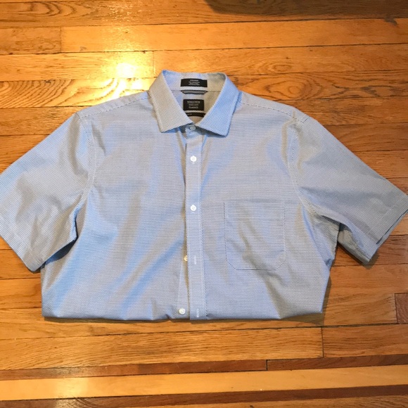 Nordstrom Men’s Short Sleeve Button Down - Picture 2 of 4